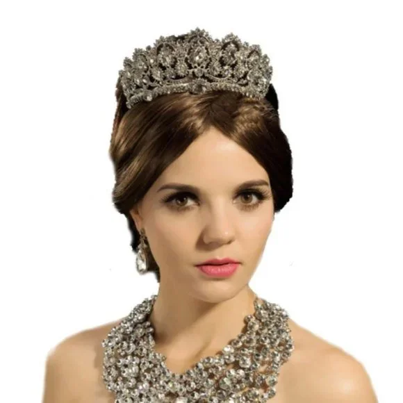 Scalloped Crystal Tiara Pearl and Crystal Scalloped Vine Tiara | David main image 4
